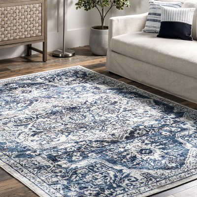 Maryanne Blue and White Synthetic Medallion Accent Rug 2x3