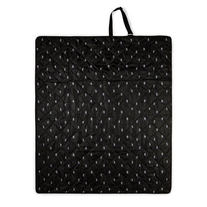 Picnic Time Disney: Mickey Mouse Vista Outdoor Picnic Blanket - Black, 3 of 6