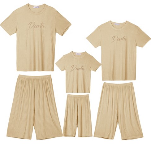 cheibear Sleepwear Short Sleeve with Capri Pants Letters Family Pajama Sets Khaki Kids Small