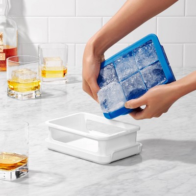 OXO Covered Ice Cube Tray Large Cubes: BPA-Free Silicone & Plastic, 6 Cavities, Dishwasher-Safe, Ice Mold with Lid