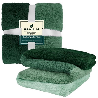 Pavilia Throw Blanket