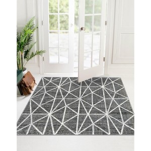 Unique Loom    Matrix Trellis Geometric Area Rug - 1 of 4