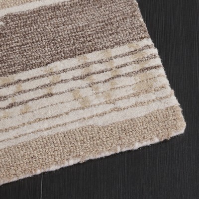 Red and Beige Abstract Tufted Wool Area Rug, 3' x 5'