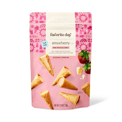 Strawberry Mini Waffle Cones - 4.23oz - Favorite Day™