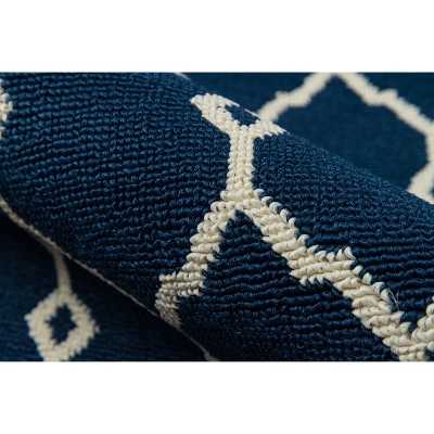 Navy Fretwork Elegance 5'3" x 7'6" Synthetic Outdoor Rug