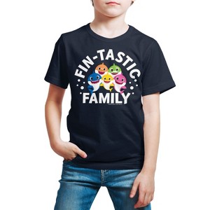 Boys' - Baby Shark - Fintastic Family Short Sleeve Graphic T-Shirt - 1 of 4