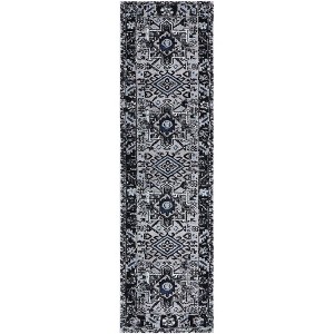 Vintage Hamadan VTH211 Power Loomed Indoor Rugs - Safavieh - 1 of 4