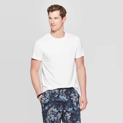Men's Standard Fit Short Sleeve Lyndale Crew Neck T-Shirt - Goodfellow & Co™