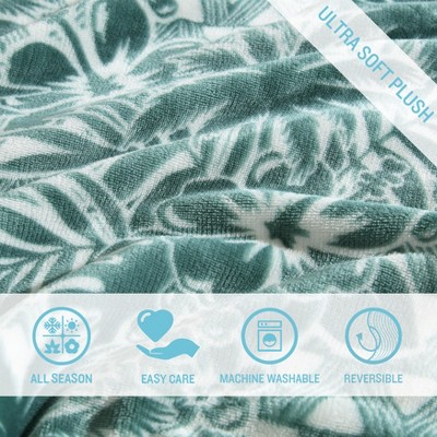 King Green and White Reversible Fleece Blanket