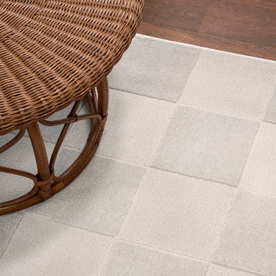 Thea 8' x 10' White/Cream Geometric Synthetic Area Rug