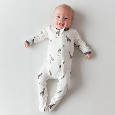 Kyte Baby Zippered Footie in Giraffe