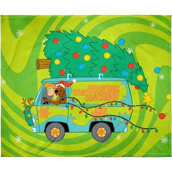 Scooby Doo The Mystery Machine Haulin' Christmas Tree Silk Touch Throw Blanket Multicoloured