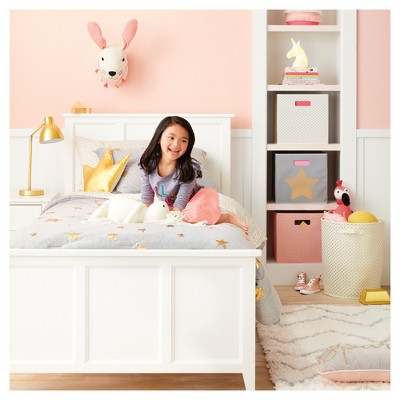 pink kids bedroom