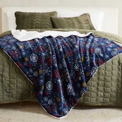 Holiday-Printed Plush Throw Blanket - Great Bay Home