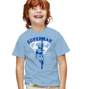 Boys' Short Sleeve Superman Flying Outline T-Shirt - 1 of 4