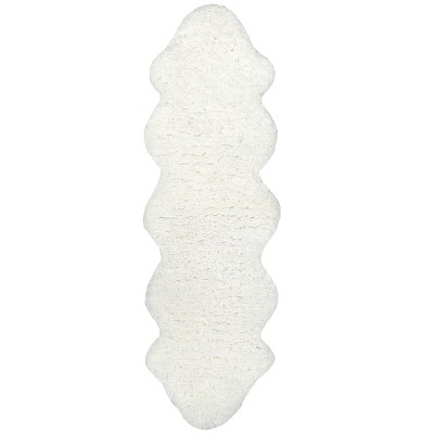 Hand-Tufted Off-White Faux Sheepskin Shag Rug