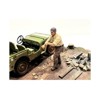 "4X4 Mechanic" Figure 3 for 1/18 Scale Models by American Diorama - 3 of 4