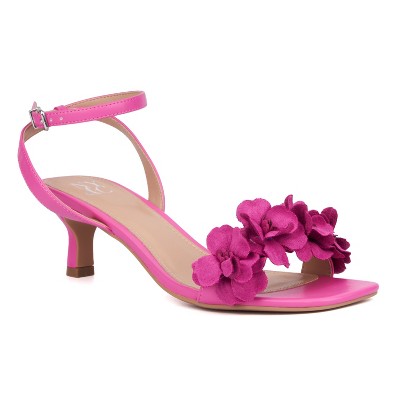 New York & Company Women's Gwendolyn Kitten Heel Sandal