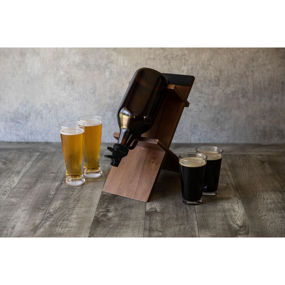 Picnic Time 64oz Glass Growler with Handcrafted Wood Stand for Cold Beverages - thumbnail 9