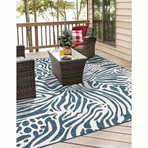 Unique Loom Outdoor Safari Collection Area Rug (' " x ' "  ) - 1 of 4