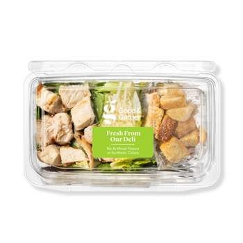 Small Chicken Caesar Salad - 6oz - Good & Gather™