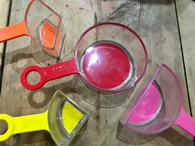 HP00050602 - Rainbow fractions Measuring Cups - Set of 4