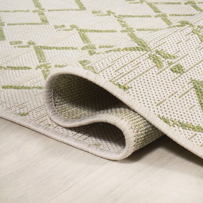 Moroccan-Inspired Geometric Gray Flatweave 3' x 5' Outdoor Rug