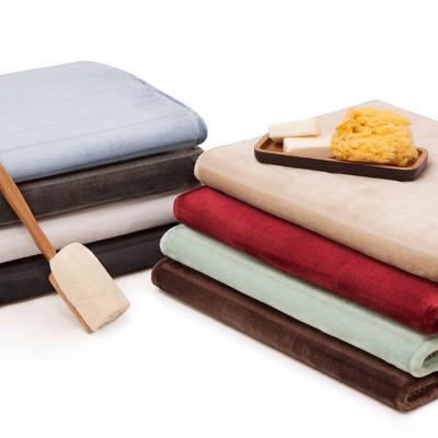 Light Gray Memory Foam Quilted Bath Rug Set with Skid Resistant Base