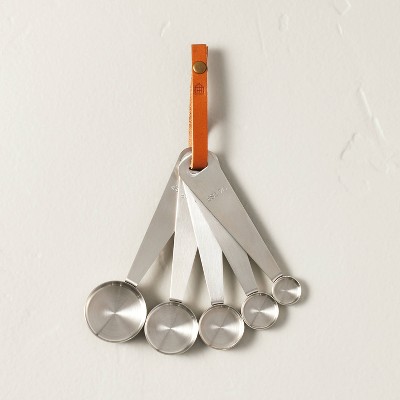 Odd-sized measuring spoons