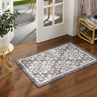 Walker Gray Tufted Medallion Washable Rectangular Rug