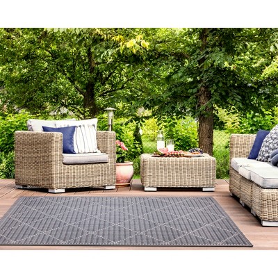 Malibu Checker Diamond Navy Rectangular Indoor/Outdoor Rug