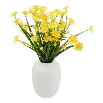 Okuna Outpost 6 Pack Artificial Daisy Flower Bouquet (11.8 in, Yellow)