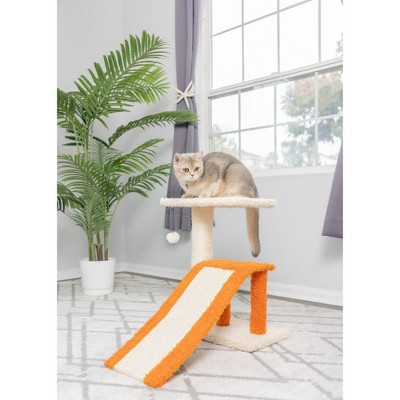 Small Beige and Orange Sisal Carpet Cat Scratcher with Ramp