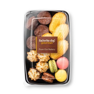 Mini Sweet Treat Tray - Favorite Day™ - 1 of 3