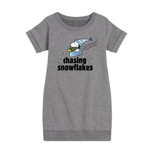 Girls' - Peanuts - Snoopy & Woodstock Chasing Snowflakes Christmas Graphic Short Sleeve Fleece Dress - 1 of 4