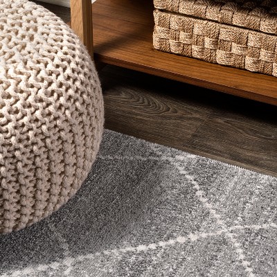 Gray Diamond Reversible Synthetic Runner Rug, 2'x8'