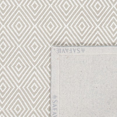 Light Grey and Ivory Hand-Hooked Wool 8' x 10' Area Rug