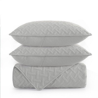 Bentley Silver Reversible Microfiber Queen Quilt Set