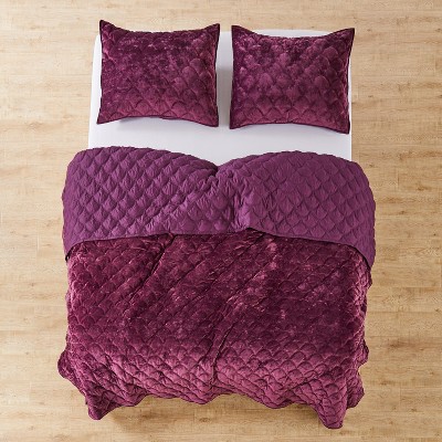 Plum Velvet King Reversible Quilt with Scallop Quilting