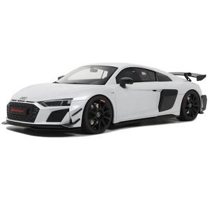 Audi R8 V10 GT RWD Silver Metallic 1/18 Model Car by GT Spirit - 1 of 4