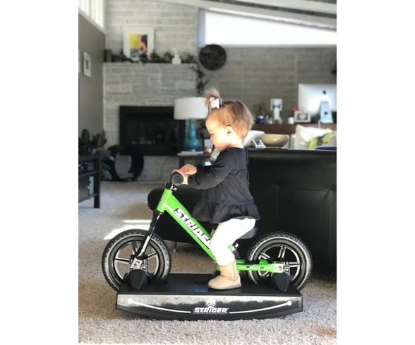 Strider 12 Sport Baby Bundle No Pedal Balance Bike - Green