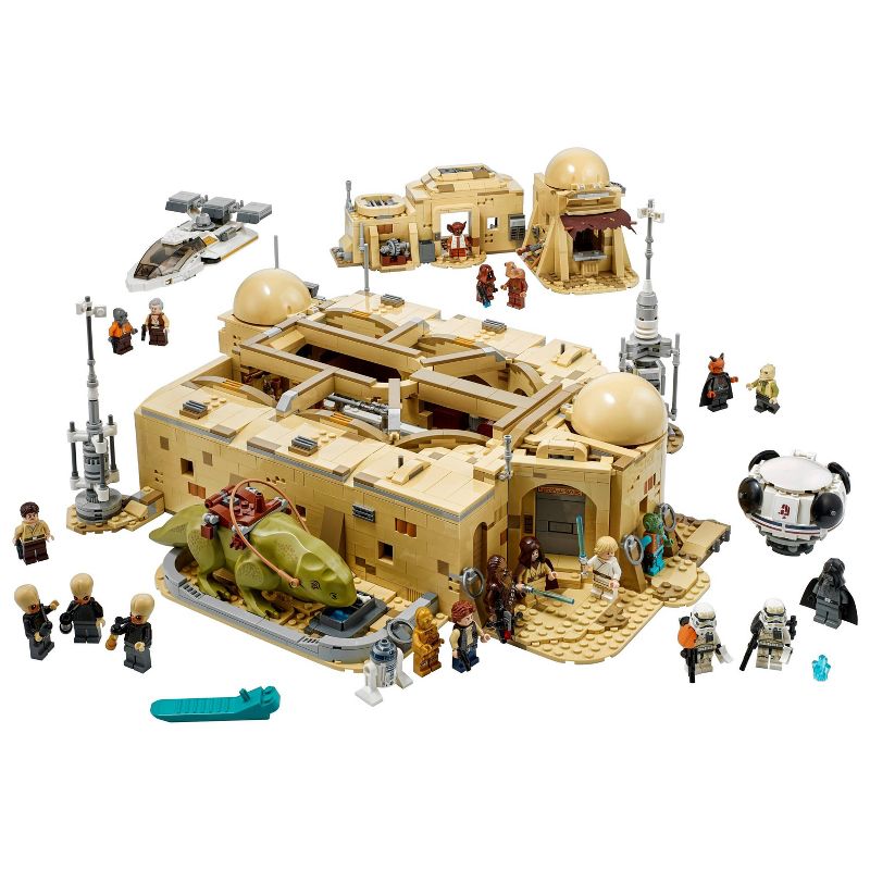 LEGO Star Wars: A New Hope Mos Eisley Cantina Set 75290, 3 of 10