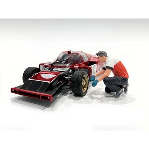 "Race Crew" Figure #5 for 1/18 scale models by American Diorama - 1 of 3