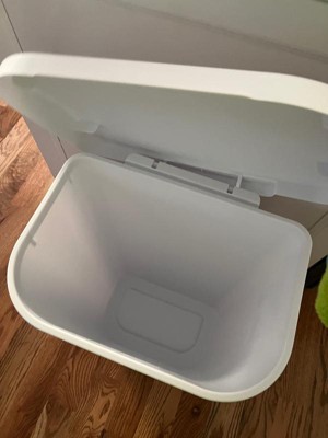 Sterilite 11.3 Gallon Lift Top Lid Wastebasket Kitchen Trash Can, White (6  Pack), 1 Piece - Harris Teeter