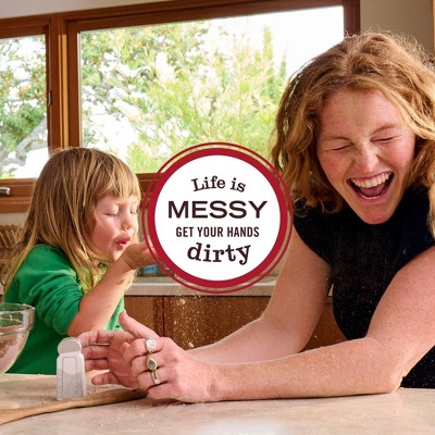 Mrs. Meyer's Clean Day Daisy Dish Soap - 16 fl oz: Paraben-Free, Phthalate-Free, Liquid Gel, Removes Grease