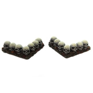 Department 56 Accessory 0.5 Inch Row Of Skulls Curved Halloween Hedge Corner Village Accessories - 1 of 3