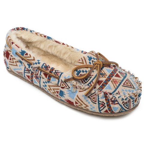 Minnetonka cally 2024 women's slippers