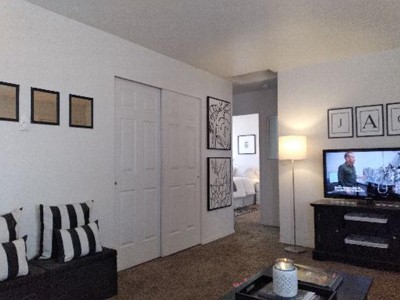 Guest review image 2 of 2, zoom in