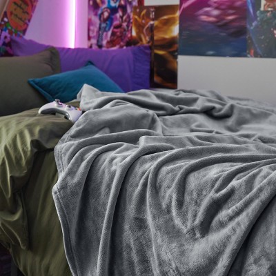Bedsure | Flannel Blanket Solid 280GSM Soft Fuzzy Plush  Bed Blanket