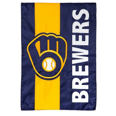 Milwaukee Brewers, Embellish Reg Flag